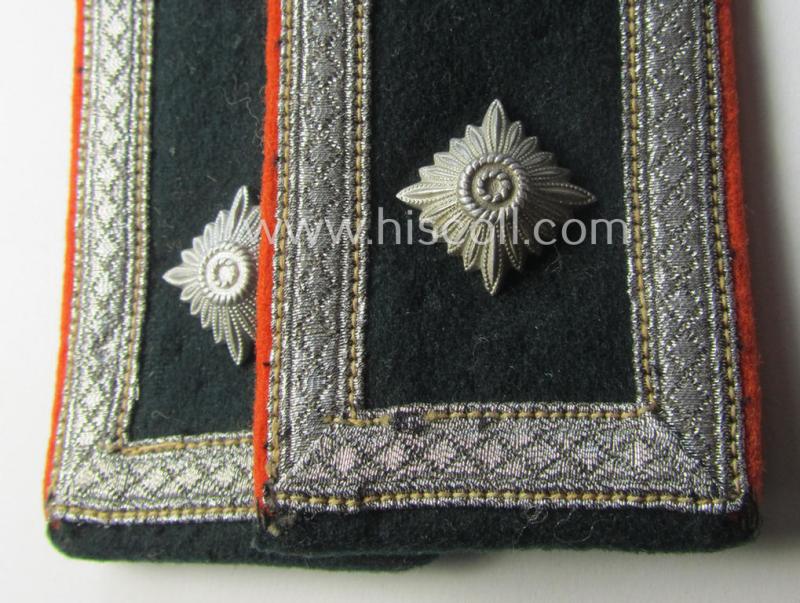Superb - rarely encountered and fully matching! - pair of WH (Heeres) pre- ie. (early-) war-period (ie. 'M36 o. M40'-pattern-) NCO-type shoulderstraps as piped in the bright-orange-coloured branchcolour for a: 'Feldwebel der Feldgendarmerie-Truppe...