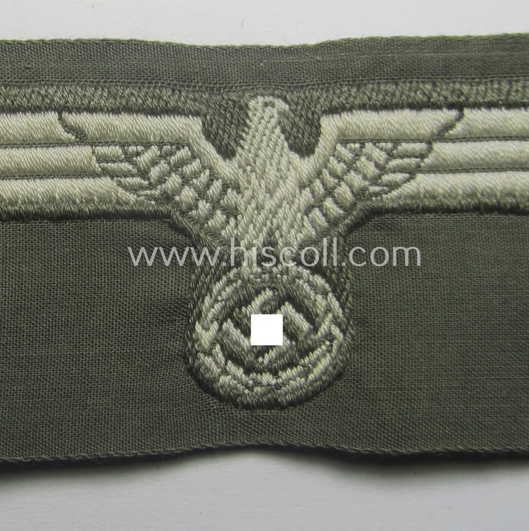 Early-pattern, WH (Heeres) white-coloured side-cap-eagle (ie. 'Schiffchenadler für Manns. u. Uffz.')