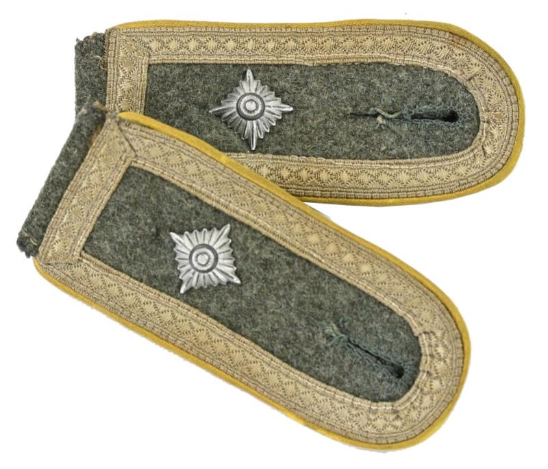 German WH NCO Shoulderboards 'Signal'