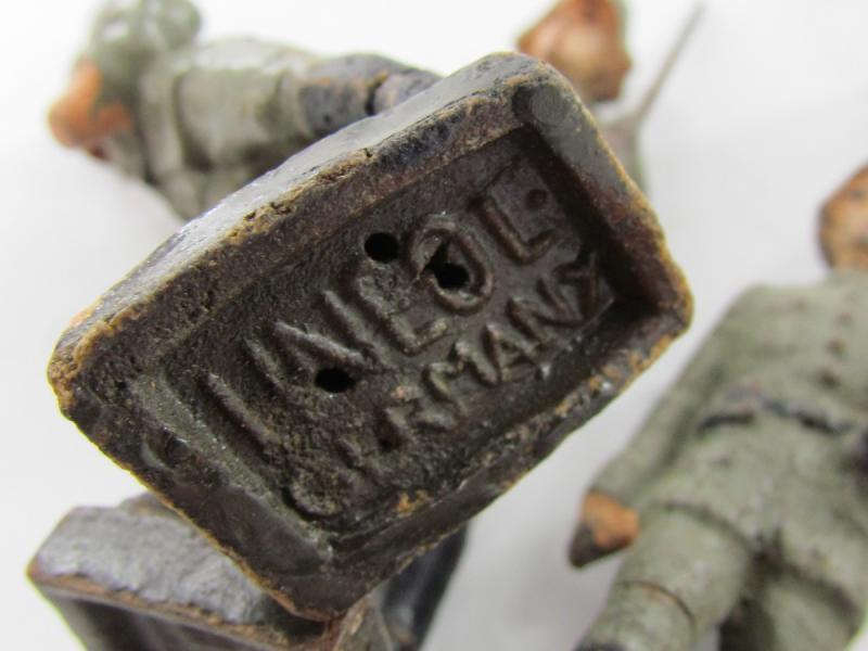 Grouping of 10x Lineol German Toy Soldiers