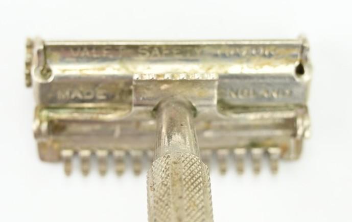 British WW2 Safety Razor Set
