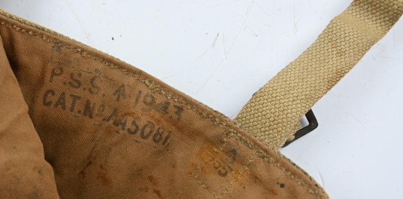British WW2 Entrenching Tool in Pouch