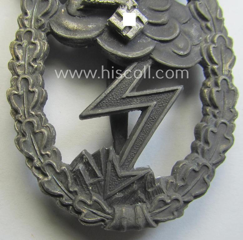 Luxuriously-styled, WH (LW) 'Erdkampfabzeichen' by: 'Rudolf Karneth'