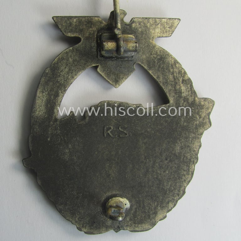 WH (Kriegsmarine) so-called: 'Kriegsabzeichen für Schnellboote - 2. Modell' (or: E-boat-war-badge of the 2nd model) being a maker- (ie. 'RS'-) marked example as was produced by the: 'Rudolf Souval'-company