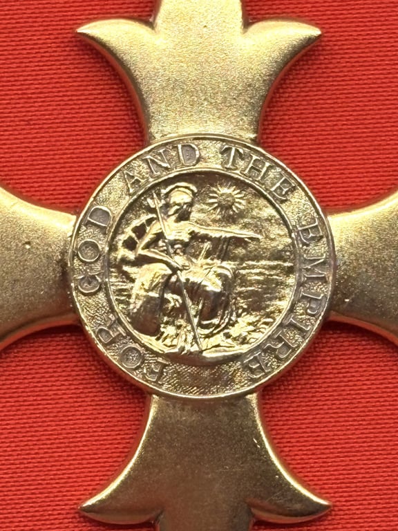 STUNNING AUTHENTIC ORIGINAL BRITISH WWI 1917 CASED OBE STERLING SILVER MEDAL.