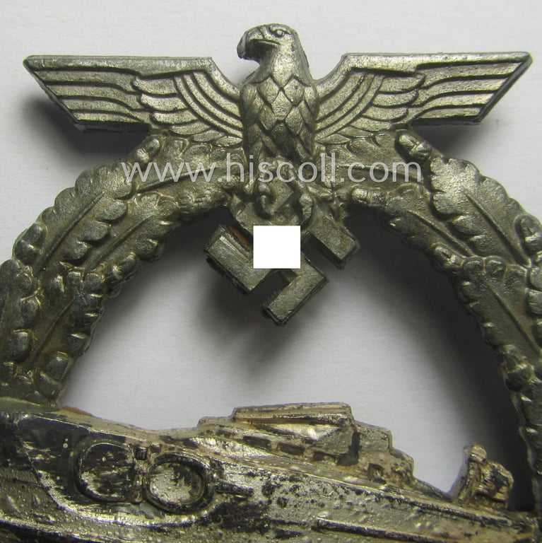 Superb, WH (Kriegsmarine) so-called: 'Kriegsabzeichen für Schnellboote - 2. Modell' (or: E-boat-war-badge of the 2nd model) being a maker- (ie. 'Fec. W.E. Peekhaus'-) marked example as was produced by the: 'Schwerin'-company