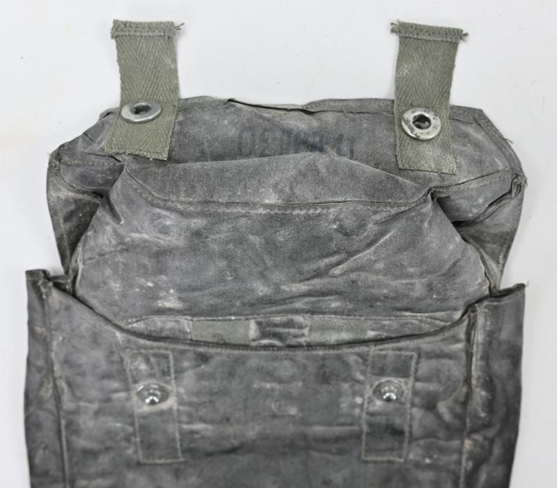 German WH M31 Gascape Pouch
