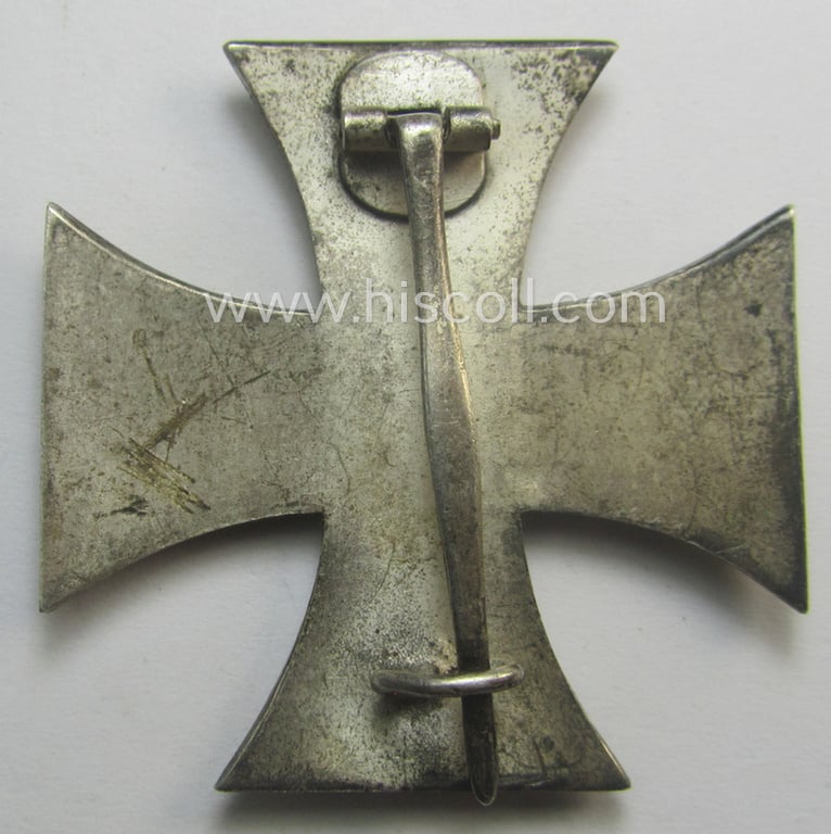 WWI-period, Iron Cross 1st class (or: 'Eisernes Kreuz 1. Klasse') being a nicely preserved- (albeit typical non-maker-marked!) example (that was presumably produced in the late thirthies)