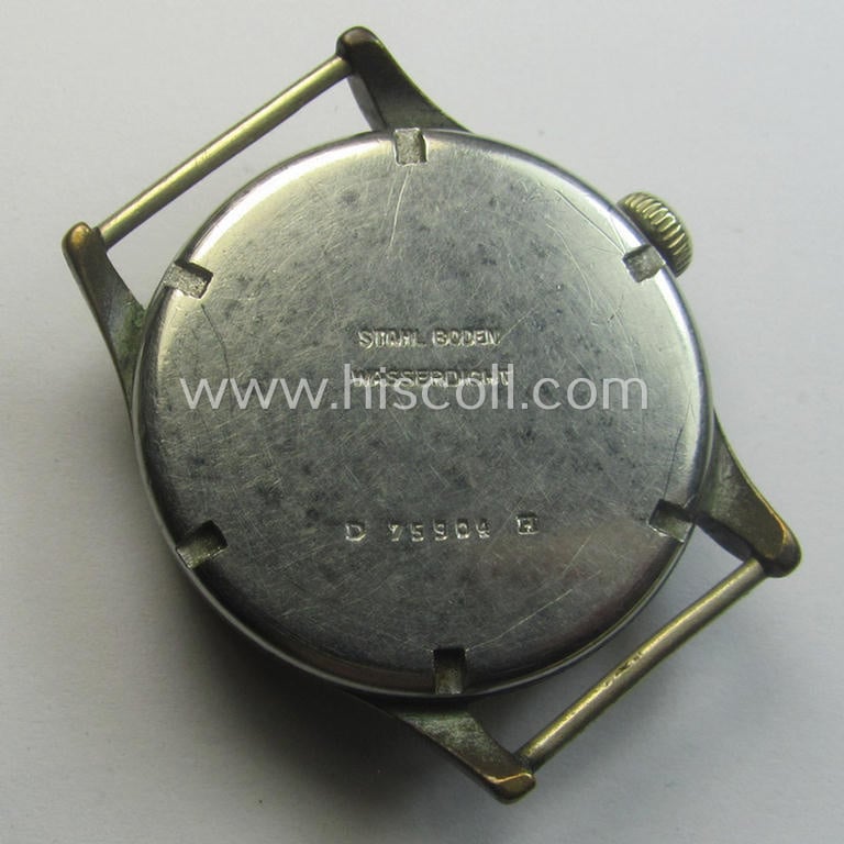 Neat - and scarcely encountered! - WH (Heeres, LW etc.) WWII-period wrist-watch (or: 'Dienstuhr') of the make: 'Glycine' having an engraved number: 'D75909H' on its back (and that comes in a functional- ie. running condition)