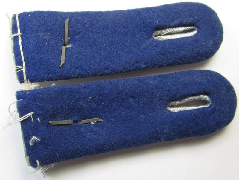 Attractive - and fully matching! - pair of WH (Luftwaffe) neatly 'cyphered', officers'-type shoulderboards as was intended for usage by an: 'Oberleutnant u. Arzt' who served within the: 'LW-Sanitäts-Truppen'