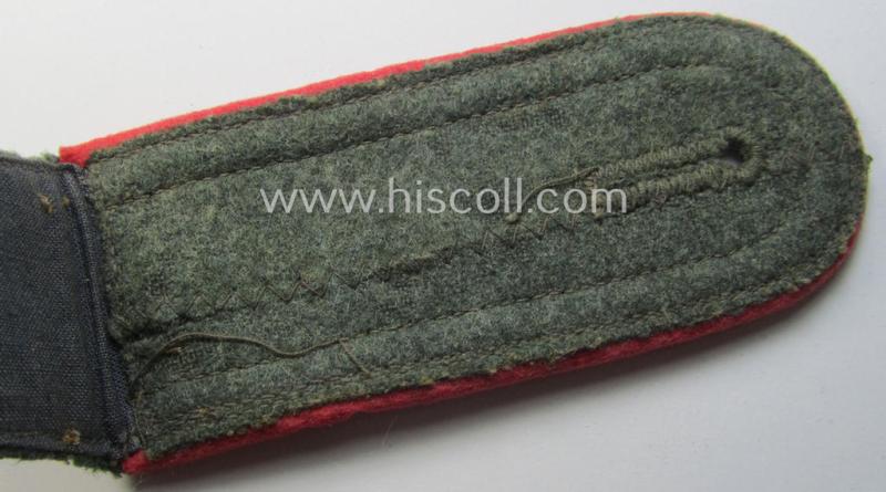 Single, WH (Heeres) 'M40 o. M43'-pattern, NCO-type shoulderstrap: 'Uffz. eines Pz- o. Panzerjäger-Abtlgs. o. Rgts.'