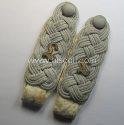 Fully matching - and/or scarcely encountered! - pair...