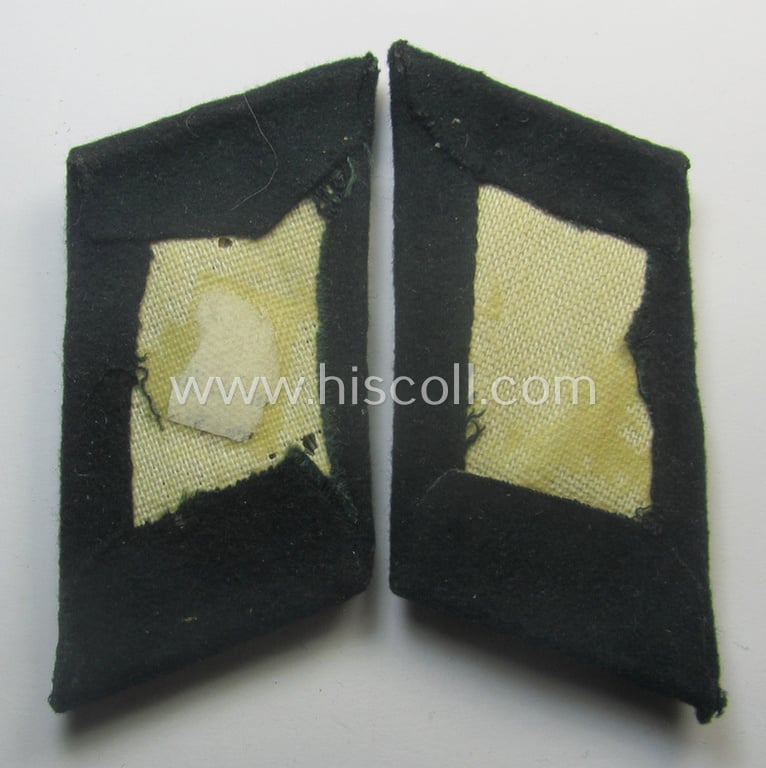 Pair of WH (Heeres) (later-war-pattern) officers'-type collar-tabs (ie. 'Kragenspiegel für Offiziere') as intended for an officer serving within the: 'Veterinär-Truppen o. Generalsstab'