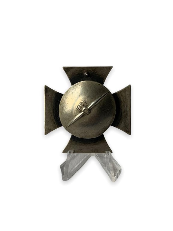 Iron Cross 1st Class Screwback  'L58'
