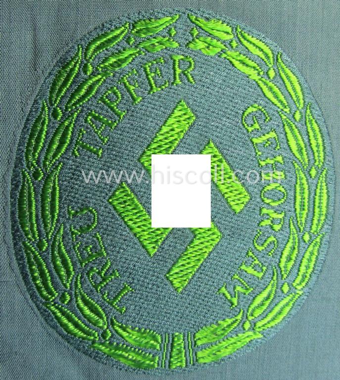 Superb - and rarely encountered! - (I deem) enlisted-mens'-type, so-called: 'Schutzmannschaften' (or: 'Schuma') armshield, as executed in bright-green-coloured thread on a (typical police) green-coloured background