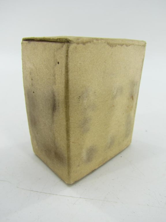 US WWII Box with CO2 Cylinders