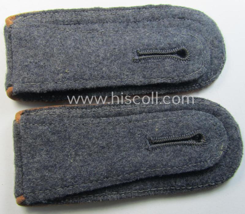 Attractive - and fully matching! - pair of WH (Luftwaffe) NCO-type shoulderstraps as piped in the light- ie. rust-brown- (ie. 'hell- o. kupferbrauner'-) coloured branchcolour as was intended for an: 'Unteroffizier der LW-Nachrichten-Truppen'