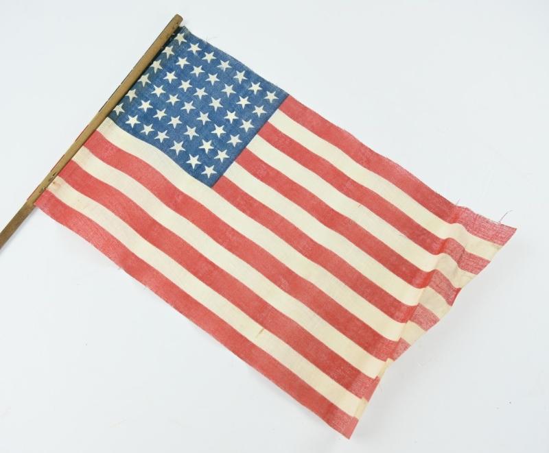 US WW2 48 Star Stars & Stripes National Flag with Pole