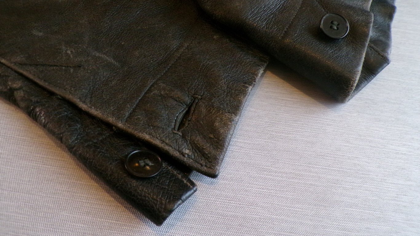 KM Mini-sub or Waffen SS panzer Uniform Part 2