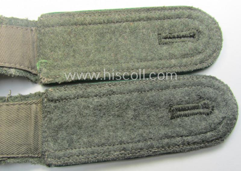 Pair of WH (Heeres) NCO-type (ie. 'M40- o. M43'-pattern) shoulderstraps: 'Unteroffizier eines Gebirgsjäger- o. Jäger-Rgts.'
