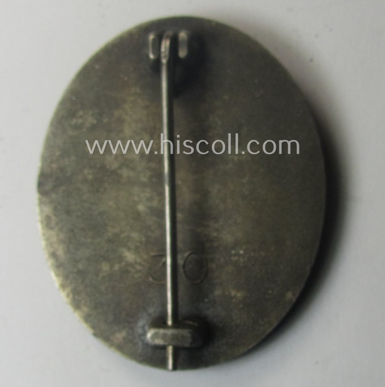 Moderately used- and/or worn! - 'Verwundeten-Abzeichen in Silber' being a clearly maker- (ie. '30'-) marked- and/or zinc- (ie. 'Feinzink'-) based example as was produced by the Austrian maker named: 'Hauptmünzamt Wien'