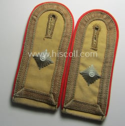 Pair of - truly used- and/or worn! -...