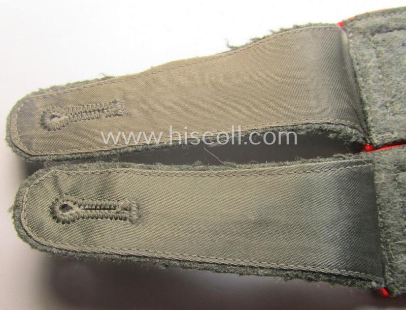 Pair of WH (Heeres) NCO-type shoulderstraps: 'Wachtmeister eines (Sturm)Art.-Abts. o. Rgts.'