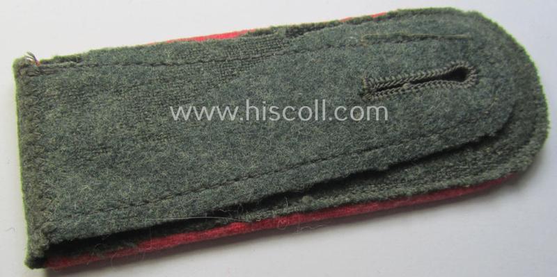 Single, WH (Heeres) 'M40 o. M43'-pattern, EM-type shoulderstrap: 'Soldat eines Pz- o. Panzerjäger-Abtlgs. o. Rgts.'