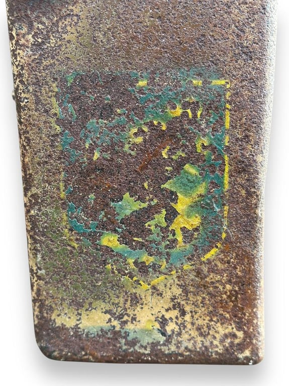 Camouflaged 'Packtasche' SS division marking