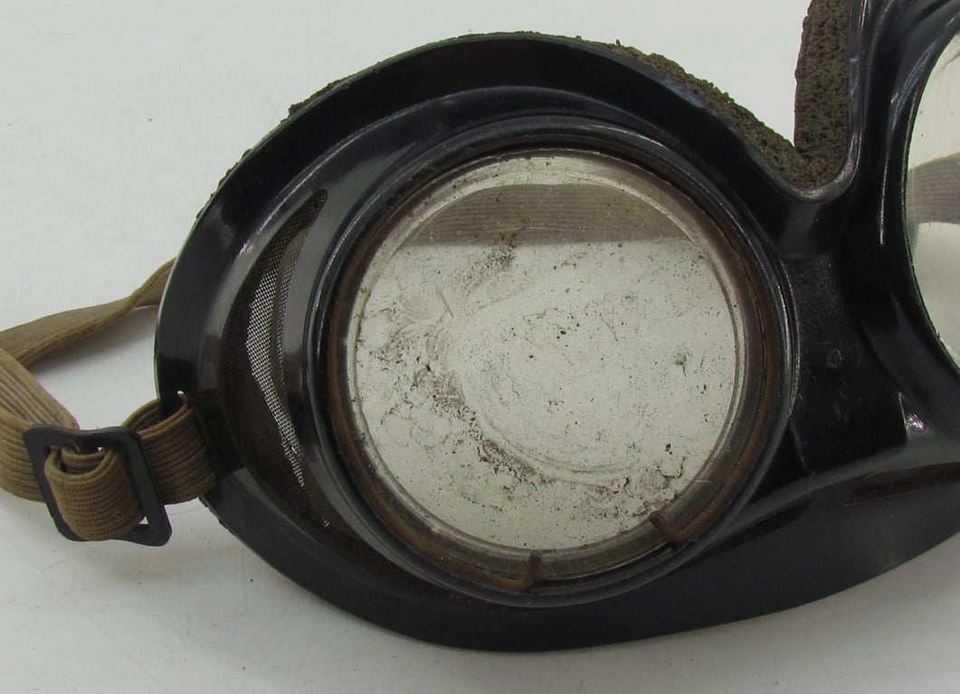 Luftschutz / Civil Defence Protective Goggles