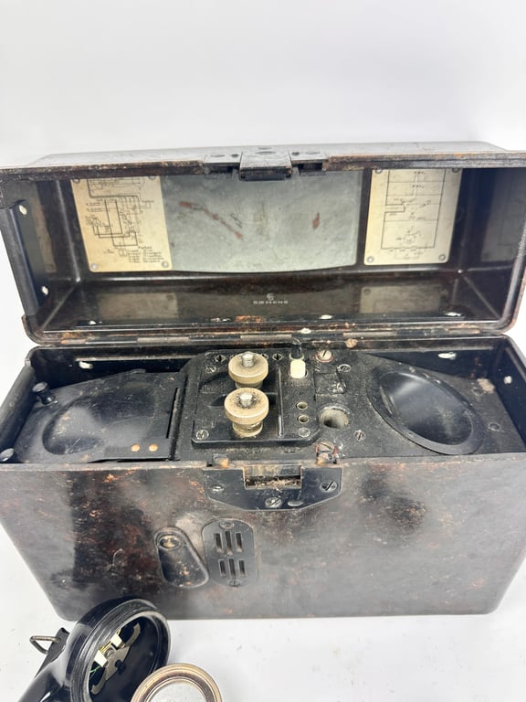Nice original German WW2 FF33 Field Telephone (Feldfernsprecher 33) 1940