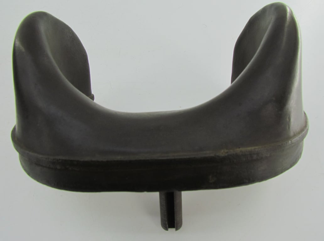 German Anti-Aircraft Flak binoculars D.F. 10x80  (Doppellfernrohr)