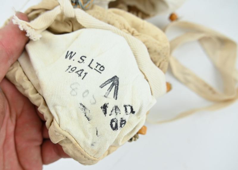 British WW2 Winter Mittens 1941