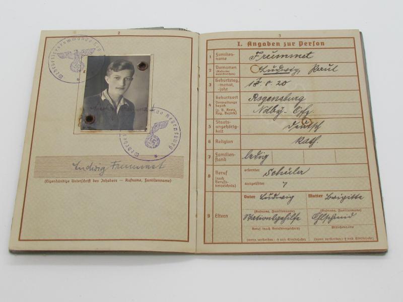 Wehrmacht ( Gebirgsjäger ) Wehrpass + Cover