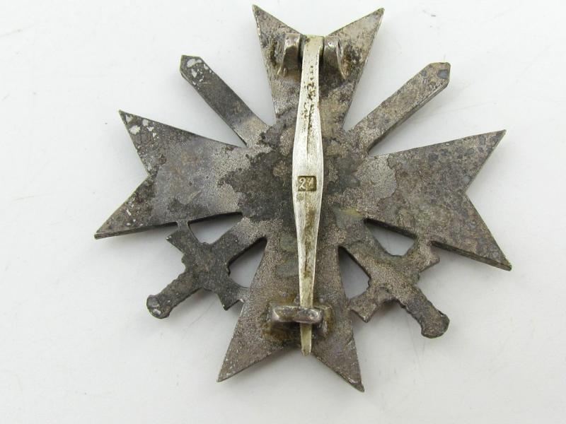 KVK 1.klasse (Kriegsverdienstkreuz 1. klasse mit Schwertern) Marked "21"