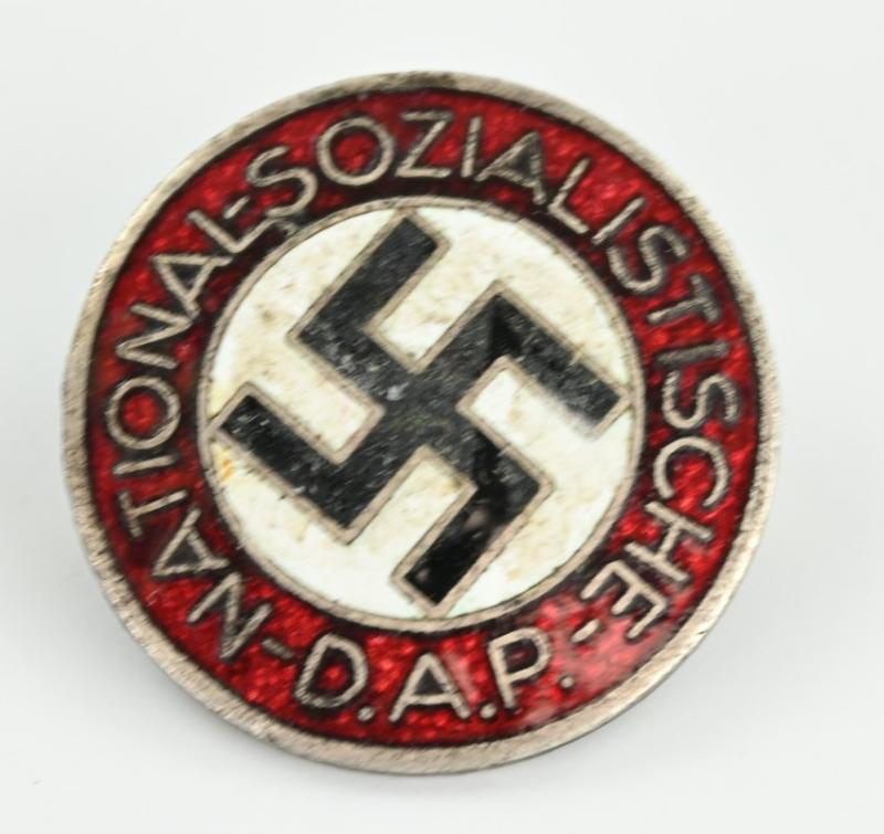 German NSDAP Party Member Badge 'M1/93'