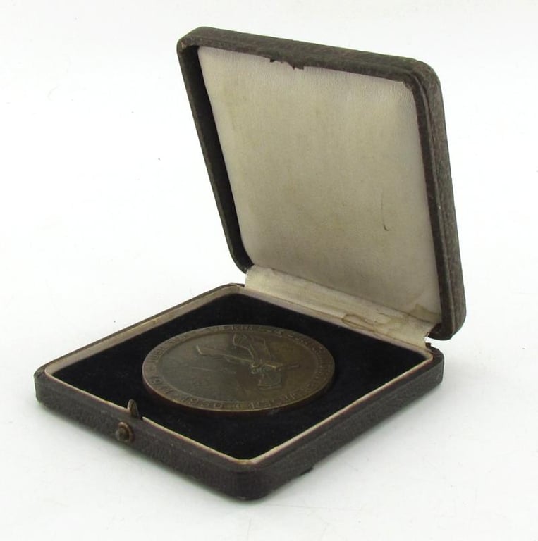 Rare 1936 DLV Medal (Deutscher Luftsportverband) in Case