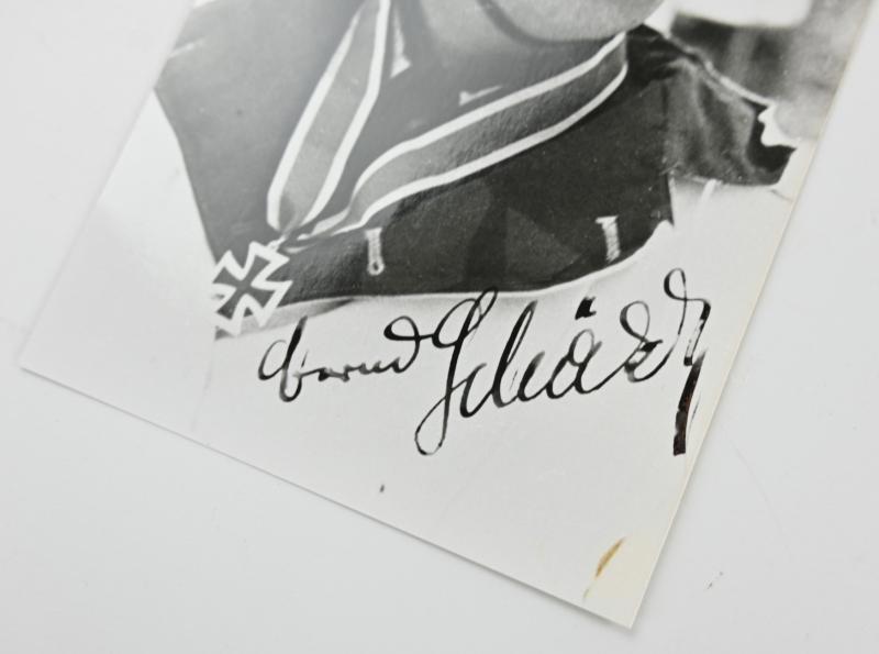 Signature of Wehrmacht Heer KC Recipient 'Bernd Schäzle'