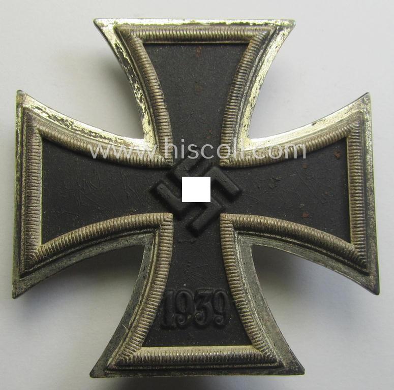 'Eisernes Kreuz 1. Klasse' (ie. Iron Cross 1st class) being an (I deem) mid-war-period produced: 'L/52'- (ie. by 'C.F. Zimmermann'-marked-) example and that comes complete in its specific etui