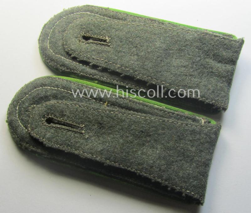 Pair of mid-war-period- (ie. 'M41 o. M43'-pattern) WH (Heeres) NCO-type shoulderstraps: 'Oberfeldwebel eines Panzer-Grenadier-Rgts. o. Abts.'