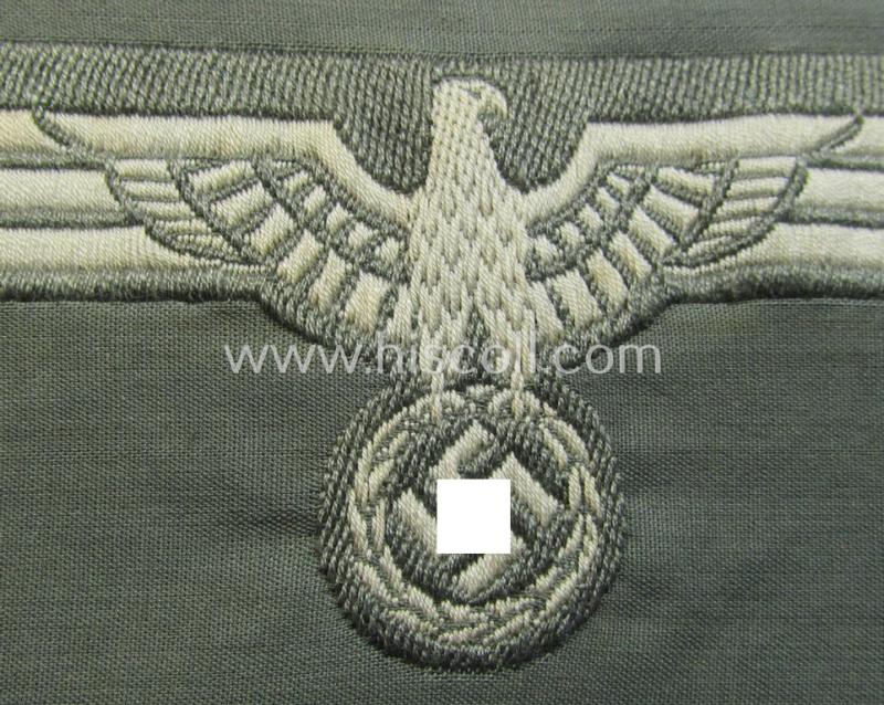Superb - and scarcely found! - WH (Heeres) early- (ie. pre)-war-period- and/or greyish-white-coloured breast-eagle of the so-called: 'M35-pattern' (ie. 'Brustadler für Mannschaften u. Uffz.') as was executed in the neat 'BeVo'-weave pattern