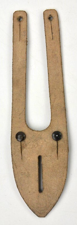 German WH CAG 1943 Binocular Button attachment Leather