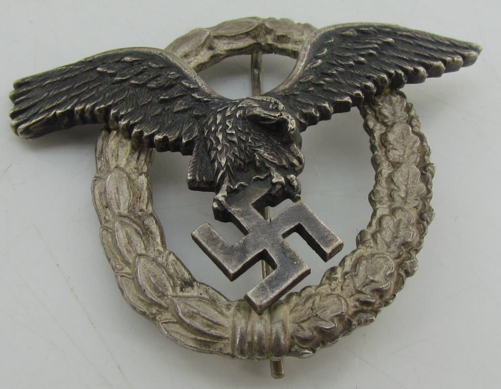 Luftwaffe Pilot's Badge by Brüder Schneider A.G., Wien, with Presentation Case