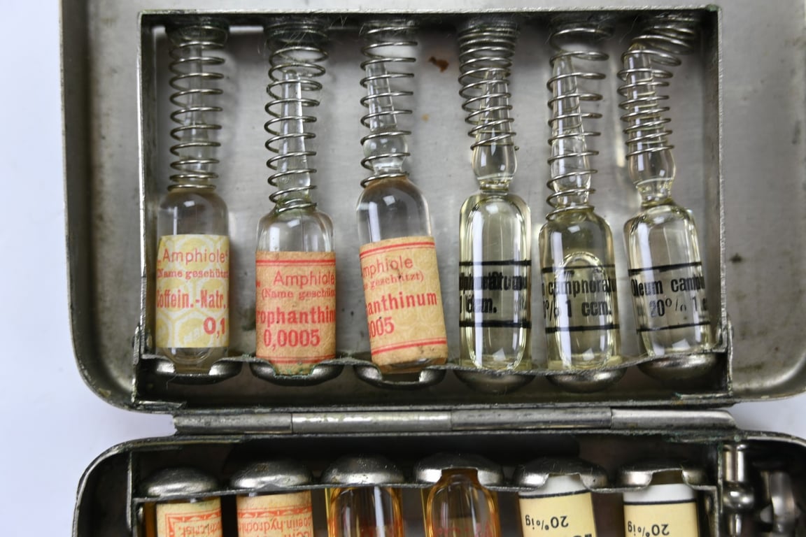 German WH Medical Set