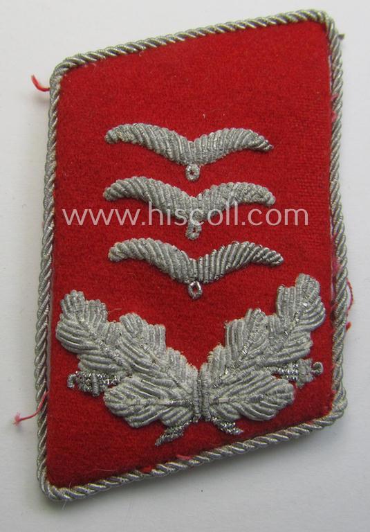 Pair of hand-embroidered WH (Luftwaffe) officers'-type collar-patches as executed in bright-red-coloured wool as was intended for usage by a: 'Hauptmann der Flak-Artillerie-Truppen'