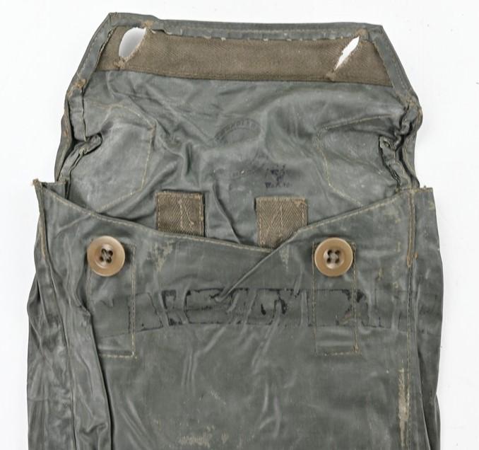 German WH M31 Gascape Pouch