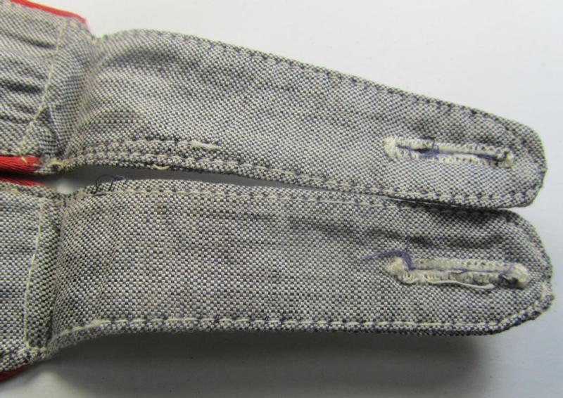 Pair of WH (LW) 'summer-style' EM-type shoulderstraps (as especifically intended for usage on the: 'blau-mellierter-Hemden') (ie. summer-shirts) as was intended for a: 'Soldat der LW-Flak-Artillerie-Trpn.'