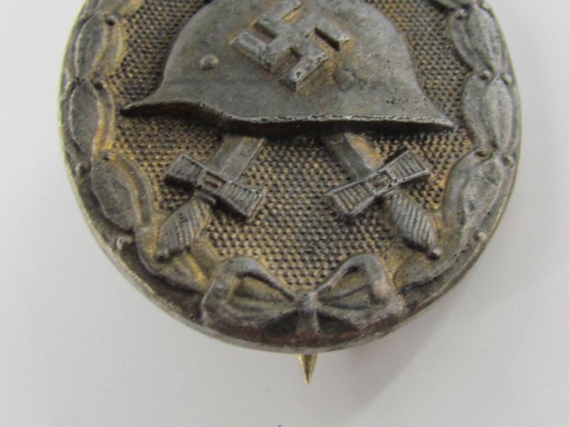 Woundbadge in Gold (VWA Gold) – Maker 127