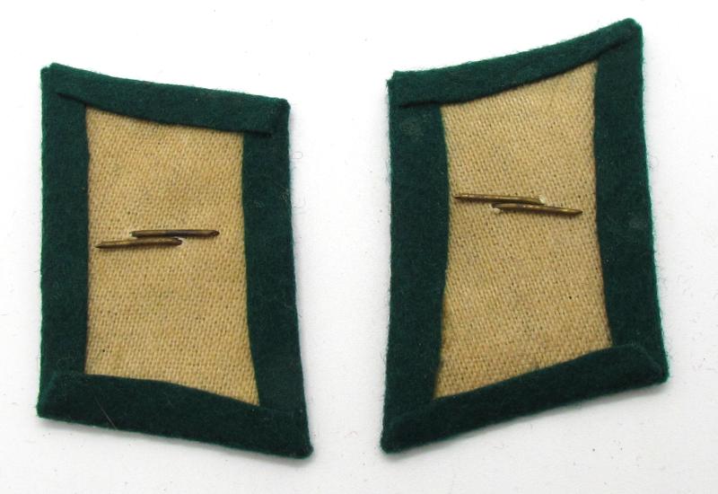 Luftwaffe Field Division 'Flieger' collar tabs