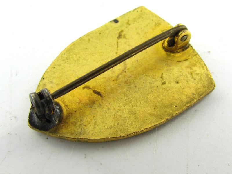 WW2 US Airborne Command Crest Insignia Pinback